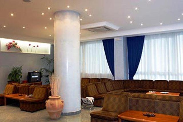 Hotel Monti Rimini Buitenkant foto